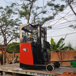 Xe-nang-reach-truck-ep-cpd16rv-1-6-tan-3