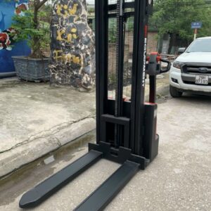 Xe Nâng Điện Stacker 1.5 Tấn Est152 3300 Mm