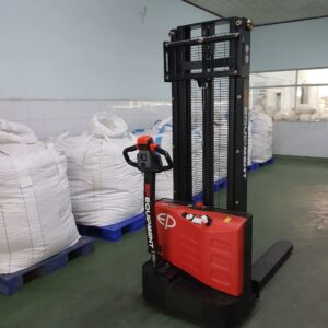 Xe Nâng Điện Stacker 1.5 Tấn Est152 3300 Mm