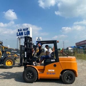 Xe Nâng Dầu 5 tấn Imow 6