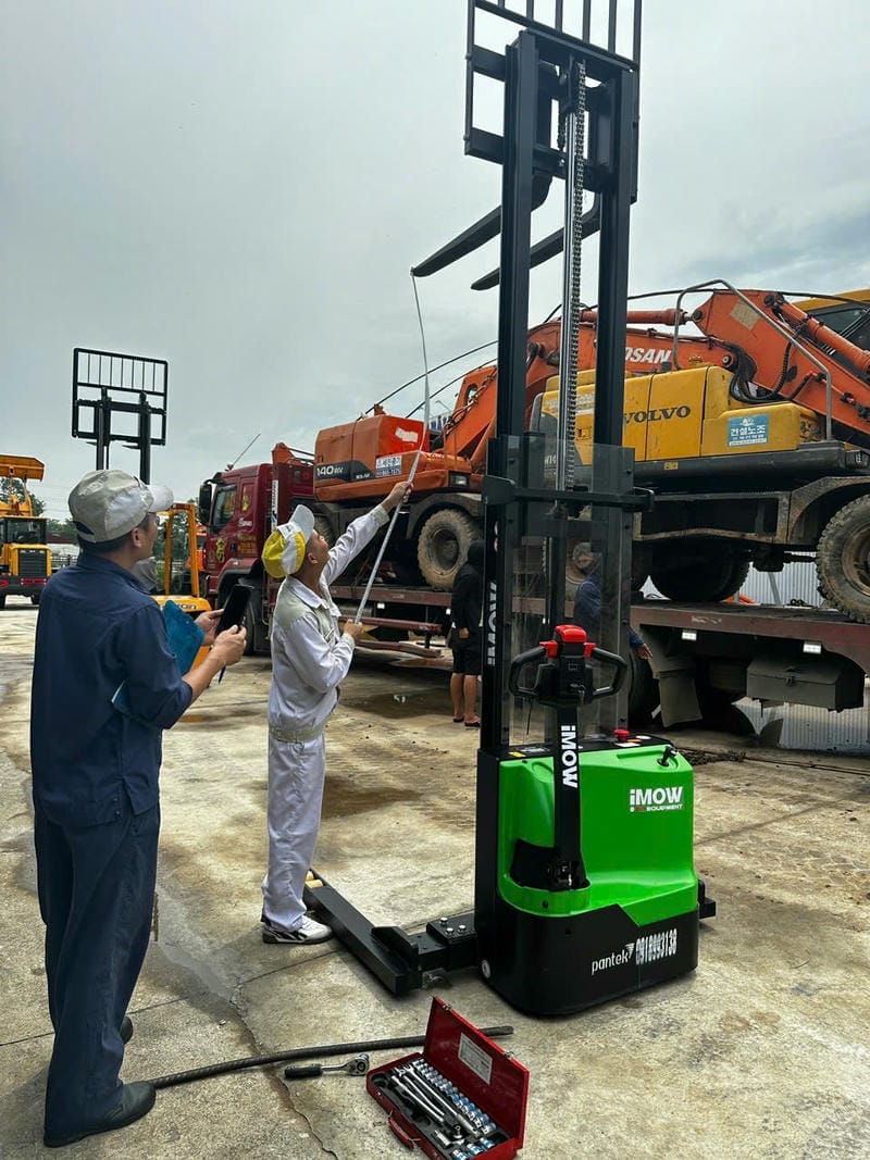 Xe Nâng Tay điện Stacker