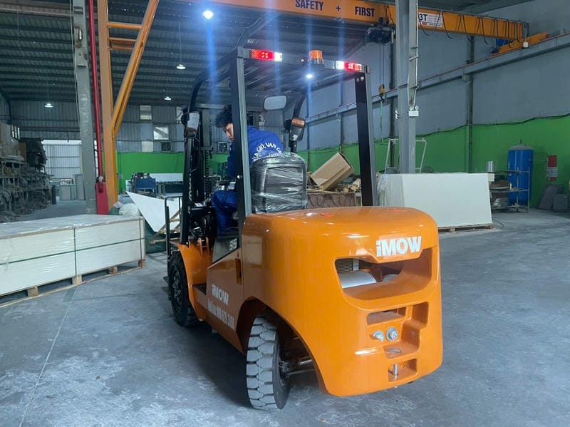 Ưu điểm nổi bật của xe nâng dầu 3 tấn