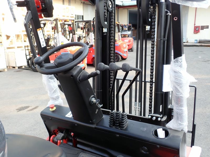 Xe Nâng Điện 2 Tấn Ngồi Lái 4 Bánh Efl203p Pin 80v Li-ion 8