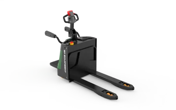 Xe nâng tay điện 3.5 tấn trong kho