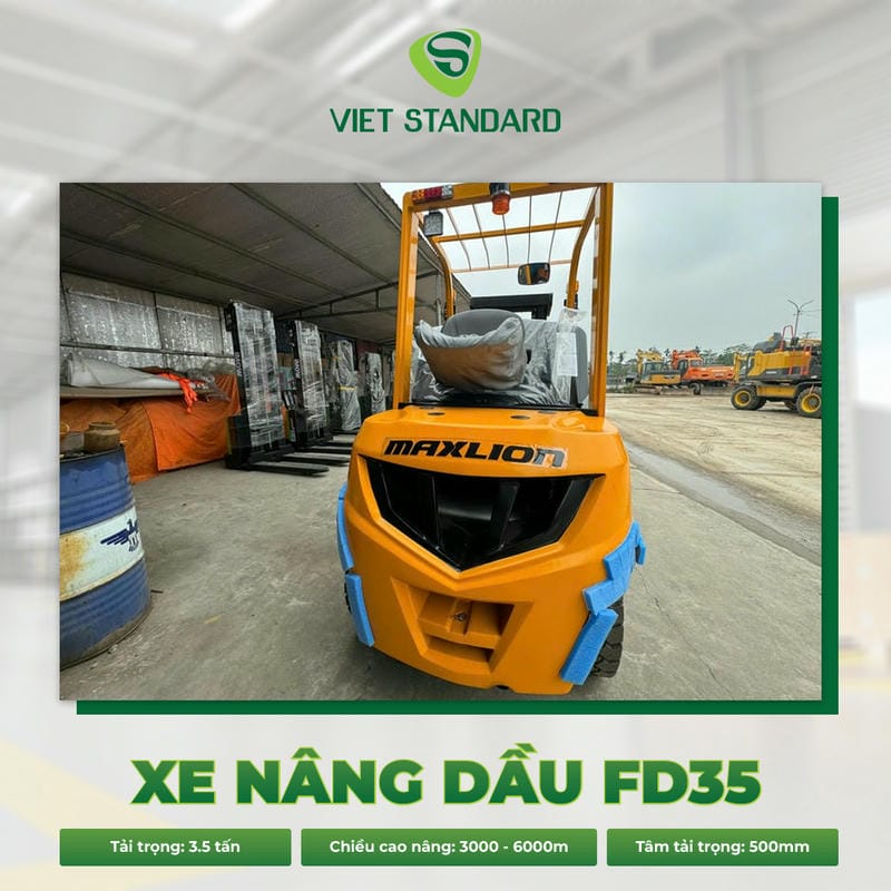 So sánh nhanh xe nâng dầu 3.5 tấn và 4 tấn cho kho bãi