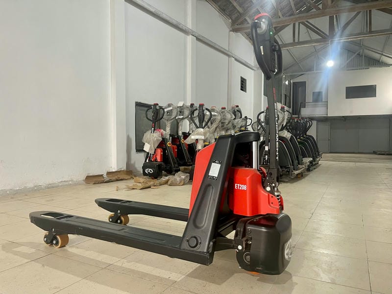 , nếu linh kiện điện và bánh xe đáp ứng môi trường nhiệt độ thấp