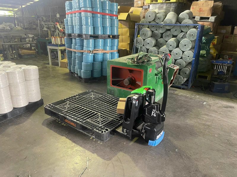 Xe Nâng Tay điện Thấp Pallet Truck 10