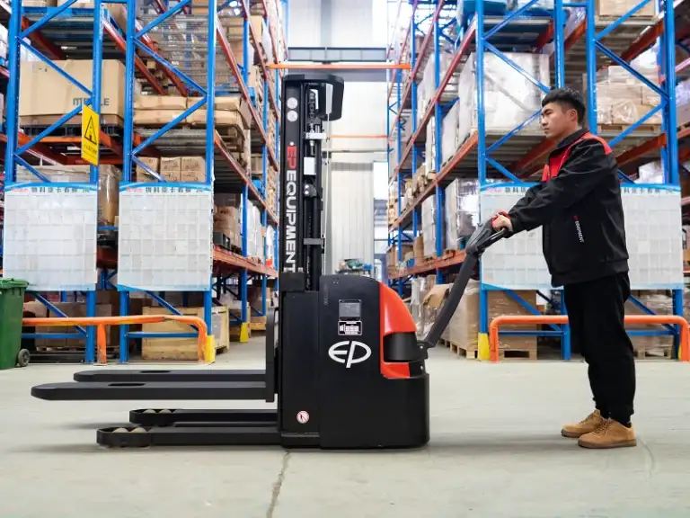 Xe Nâng Điện Đứng Lái 1.2 Tấn Stacker Es12-12wa Nâng 4.8m 2
