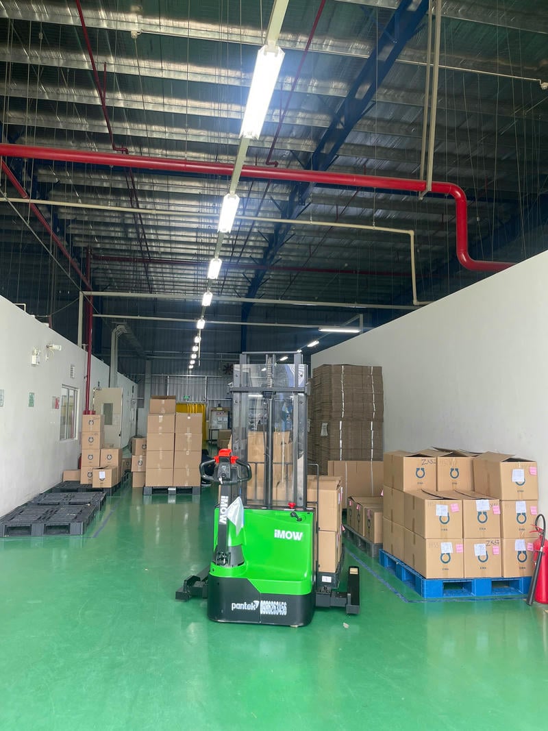 Cần xác định đúng tải trọng thực tế, chiều cao nâng, loại pallet