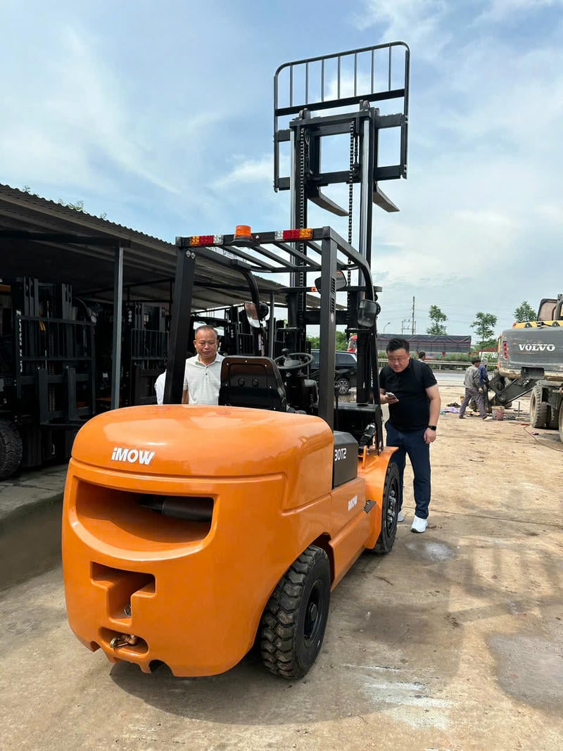 Xe Nâng Dầu 3 Tấn Imow 2
