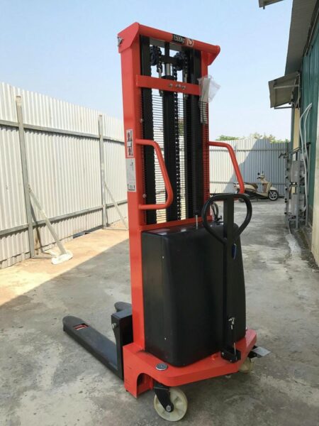 Xe Nâng Bán Tự Động 1.5 Tấn Nâng Cao 3000 Mm