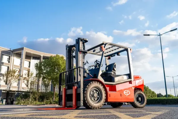 Xe Nâng Dầu 4 Tấn Ngồi Lái Cpcd40t9 Nâng Cao 7m 1