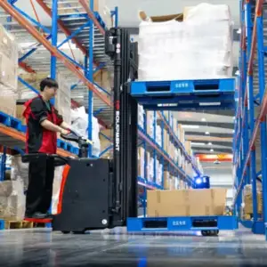 Xe Nâng Điện Điện Đứng Lái 1.6 Tấn Stacker RSL16i-PRO Nâng 3m Pin 24V/205Ah