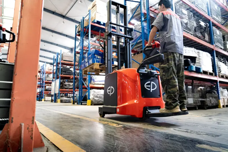 Xe Nâng Điện Đứng Lái 1.2 Tấn RSC122 Stacker Nâng 3m Nguồn 24V