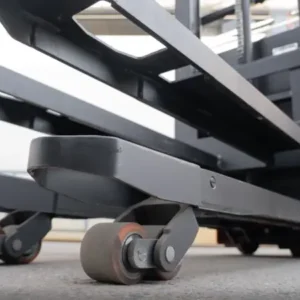 Xe nâng điện Stacker 2 Tấn EP RSi201 lăn êm trên nền kho xưởng